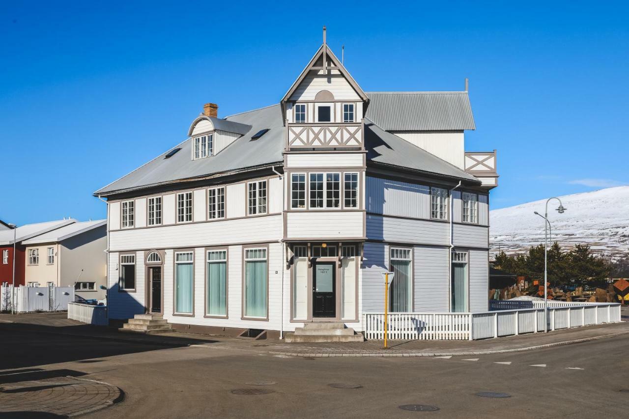 Hoepfner And Tulinius Historical Houses Akureyri Exterior photo